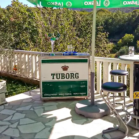 3 Bedroom Lovely In Kučiće