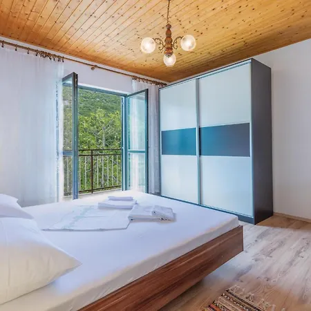 3 Bedroom Lovely In * Kučiće