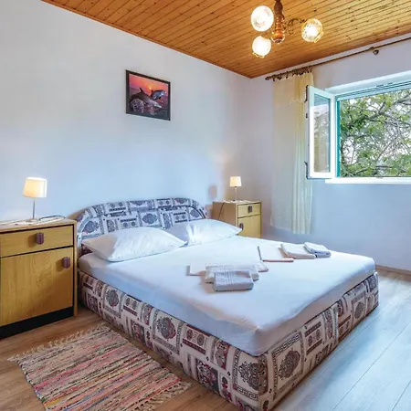 בית נופש 3 Bedroom Lovely In *