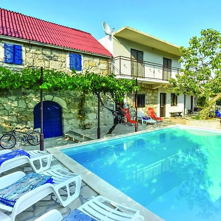 3 Bedroom Lovely Home In Kucice * Kucice